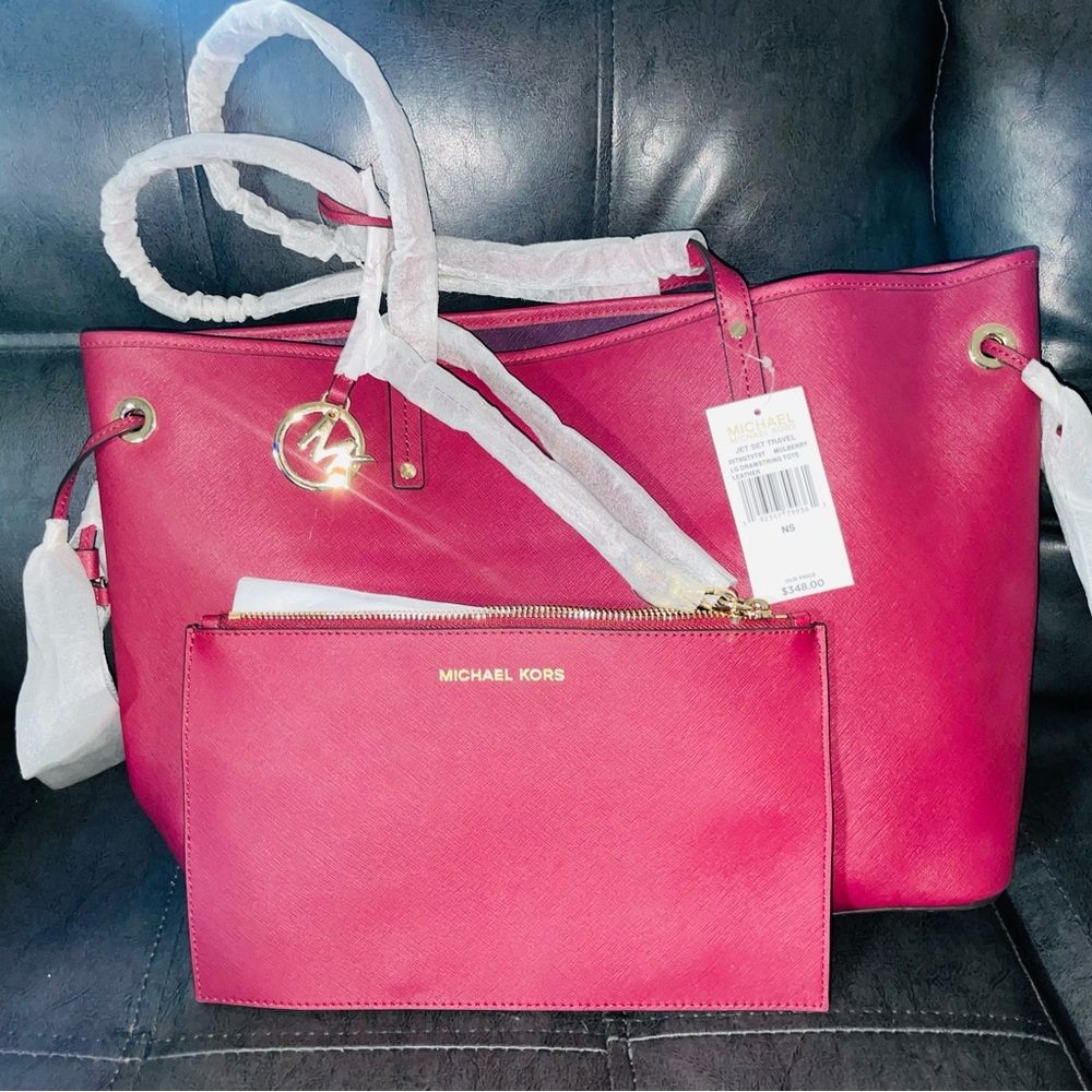 Michael Kors Jet Travel Set